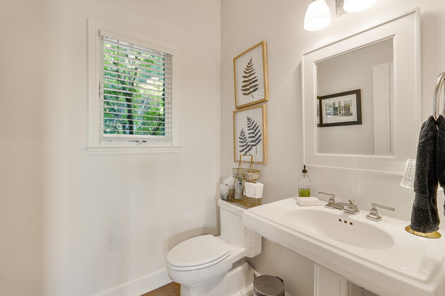 Detail Gallery Image 20 of 47 For 103 Carlino Ln, Aptos,  CA 95003 - 5 Beds | 3/2 Baths