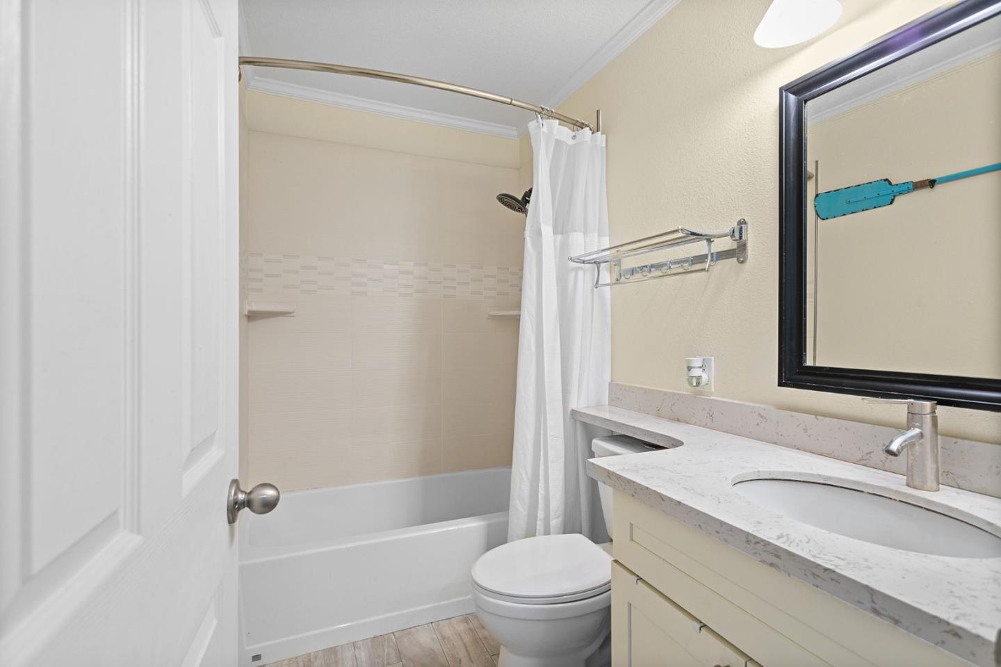 Detail Gallery Image 21 of 29 For 2450 W Bayshore Rd #7,  Palo Alto,  CA 94303 - 3 Beds | 2 Baths