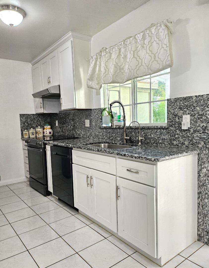 Detail Gallery Image 7 of 18 For 1826 Strawberry Ln, Milpitas,  CA 95035 - 3 Beds | 1/1 Baths