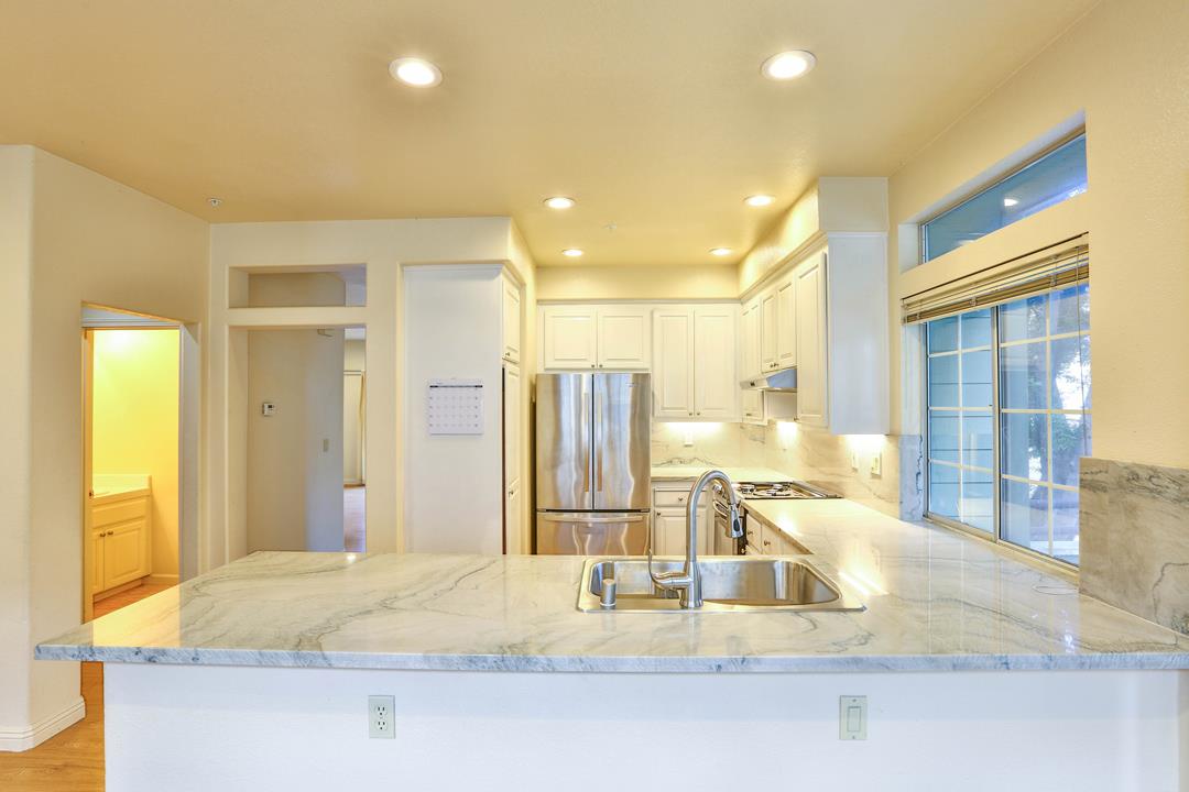 Detail Gallery Image 1 of 1 For 510 Porpoise Bay Ter a,  Sunnyvale,  CA 94089 - 3 Beds | 2/1 Baths