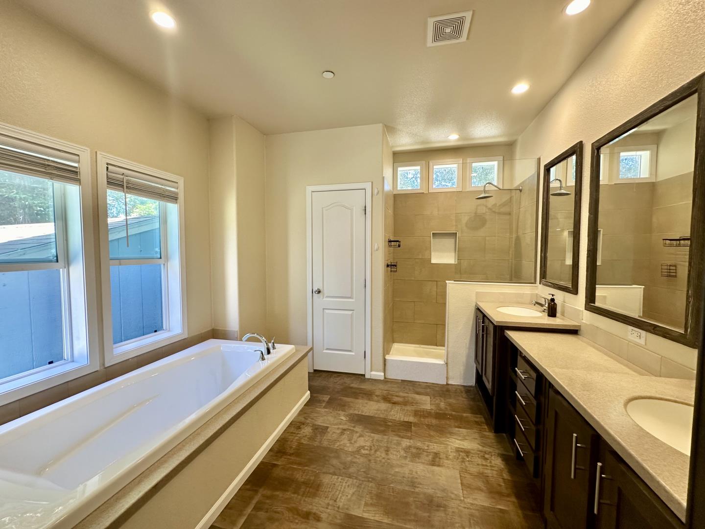 Detail Gallery Image 13 of 30 For 601 Cowden Rd, Hollister,  CA 95023 - 3 Beds | 2 Baths