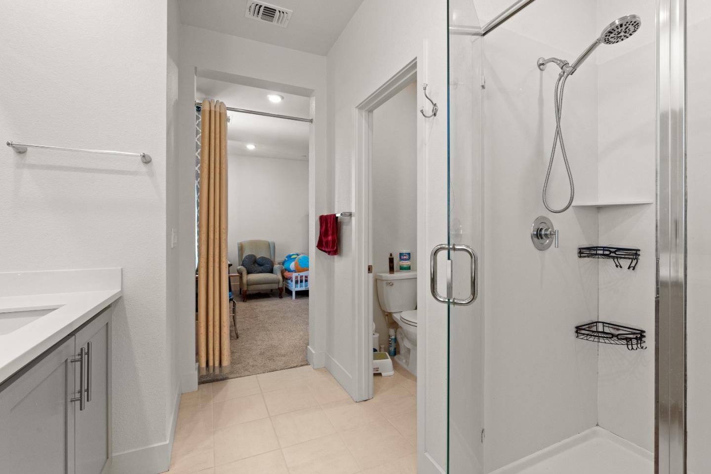 Detail Gallery Image 16 of 25 For 5866 Markham Ct, Tracy,  CA 95377 - 3 Beds | 2/1 Baths