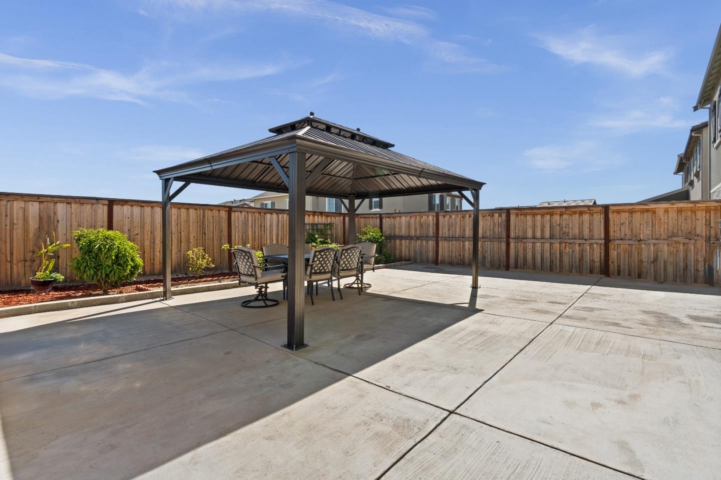 Detail Gallery Image 18 of 25 For 5866 Markham Ct, Tracy,  CA 95377 - 3 Beds | 2/1 Baths