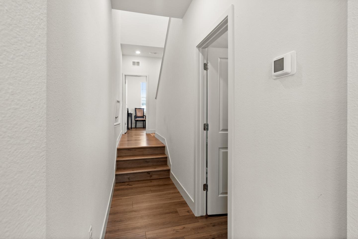 Detail Gallery Image 7 of 25 For 5866 Markham Ct, Tracy,  CA 95377 - 3 Beds | 2/1 Baths