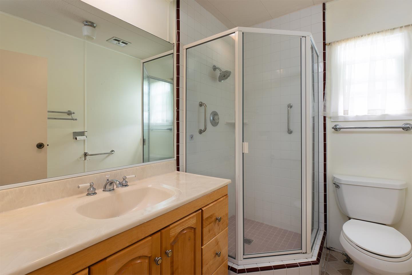 Detail Gallery Image 18 of 36 For 7 Oak Shadow Ln #~,  Aptos,  CA 95003 - 2 Beds | 2 Baths