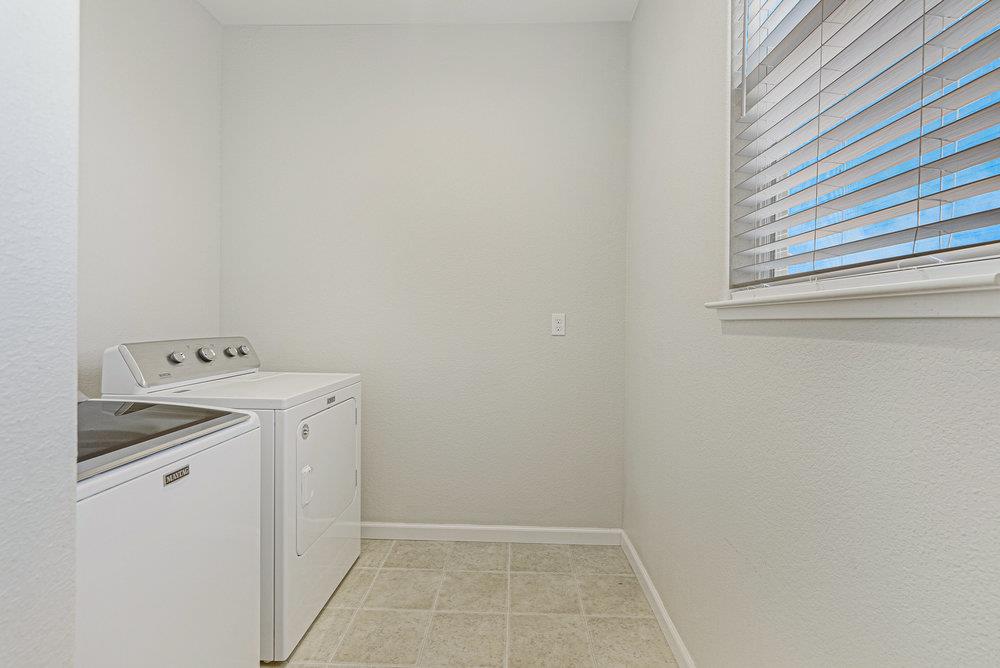 Detail Gallery Image 38 of 53 For 627 Pinelli Dr, Los Banos,  CA 93635 - 4 Beds | 2/1 Baths