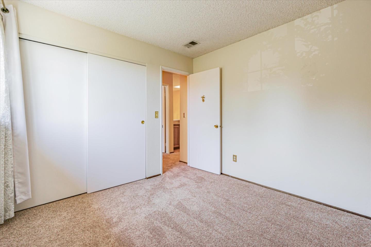 Detail Gallery Image 27 of 59 For 2834 Bellflower Dr, Antioch,  CA 94509 - 4 Beds | 2/1 Baths