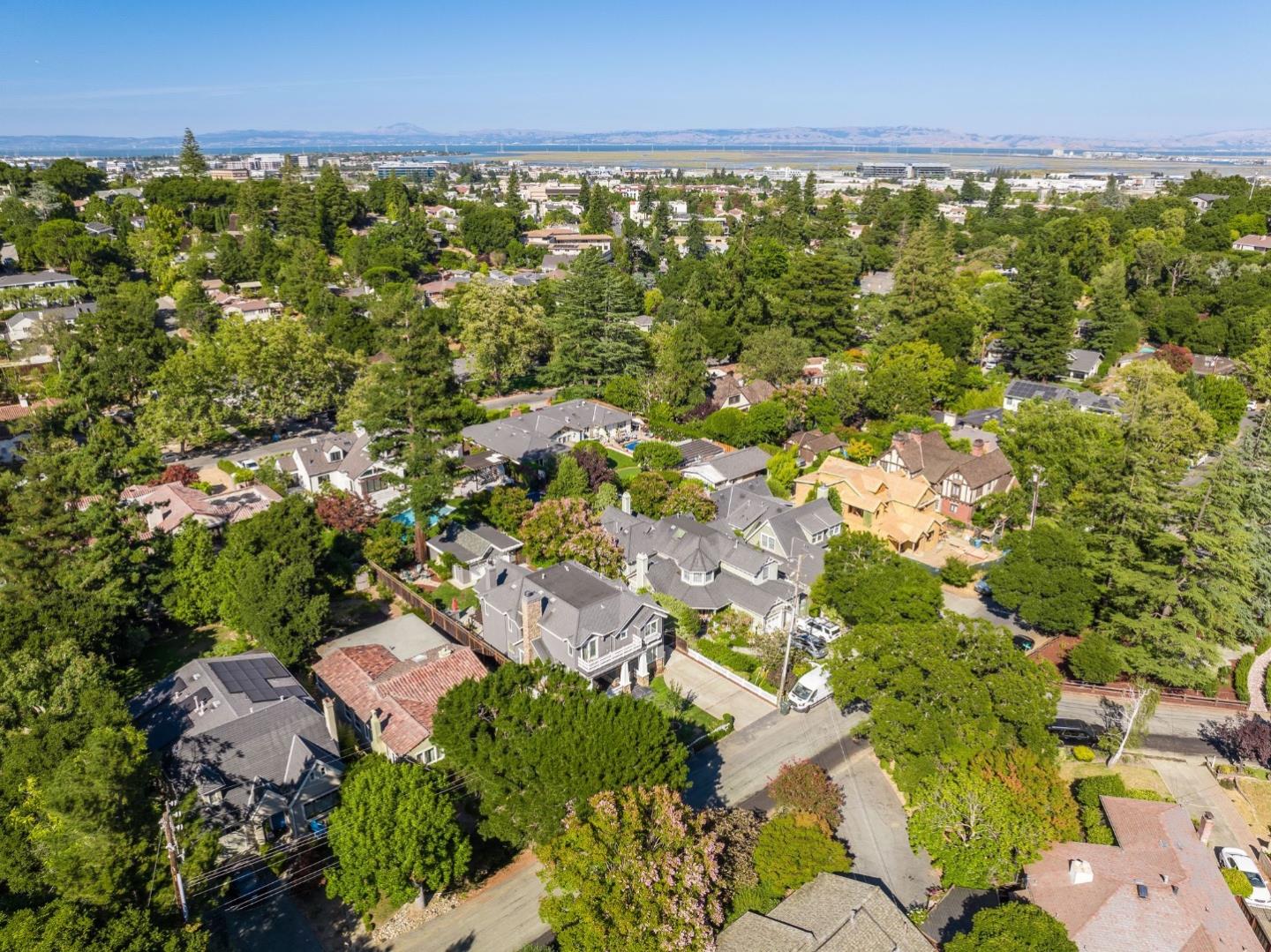 Detail Gallery Image 54 of 56 For 2072 Alma St, San Carlos,  CA 94070 - 4 Beds | 3 Baths