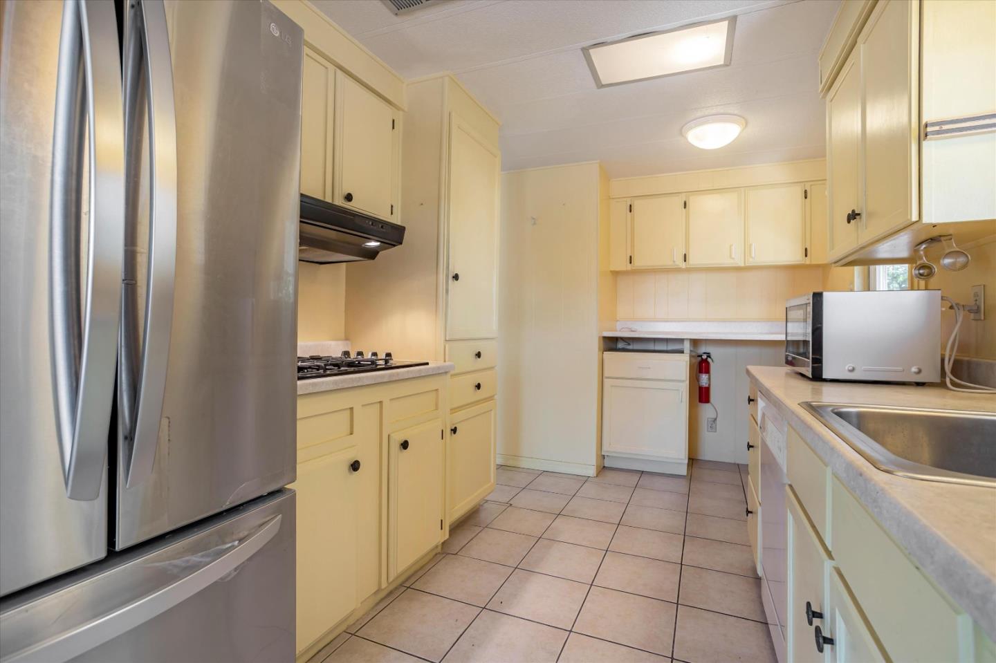 Detail Gallery Image 14 of 41 For 2395 Delaware Ave #122,  Santa Cruz,  CA 95060 - 2 Beds | 2 Baths