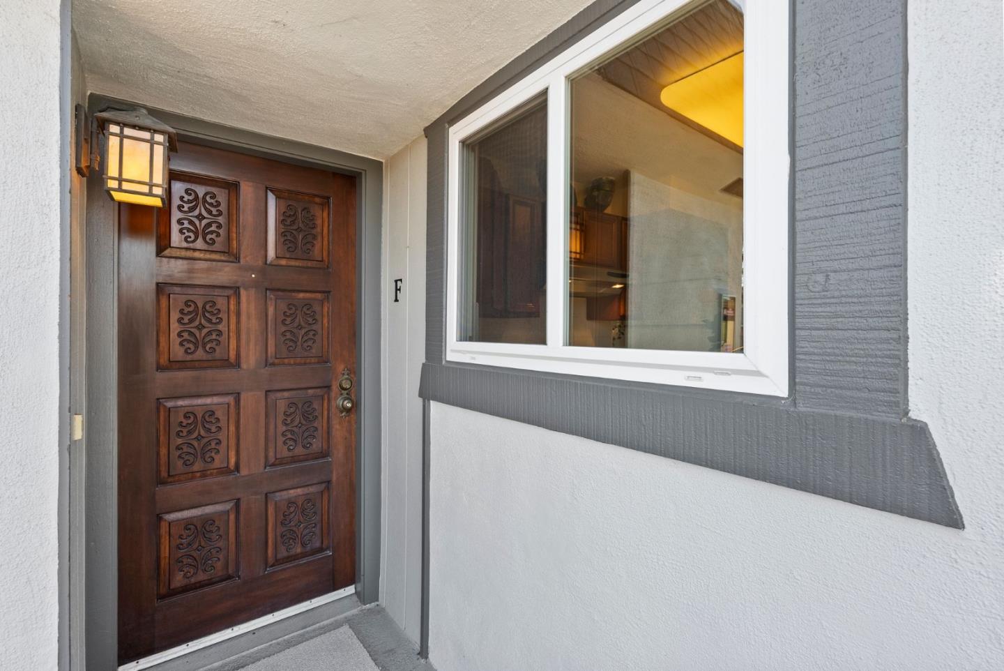 Detail Gallery Image 1 of 1 For 115 Hobart Ave #F,  San Mateo,  CA 94402 - 2 Beds | 2 Baths