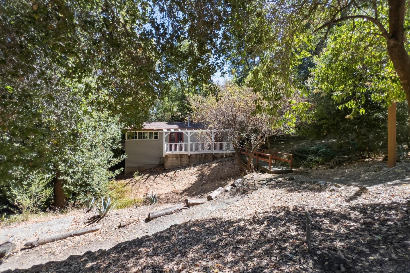 Detail Gallery Image 29 of 30 For 19046 Overlook Rd, Los Gatos,  CA 95030 - 2 Beds | 2/1 Baths