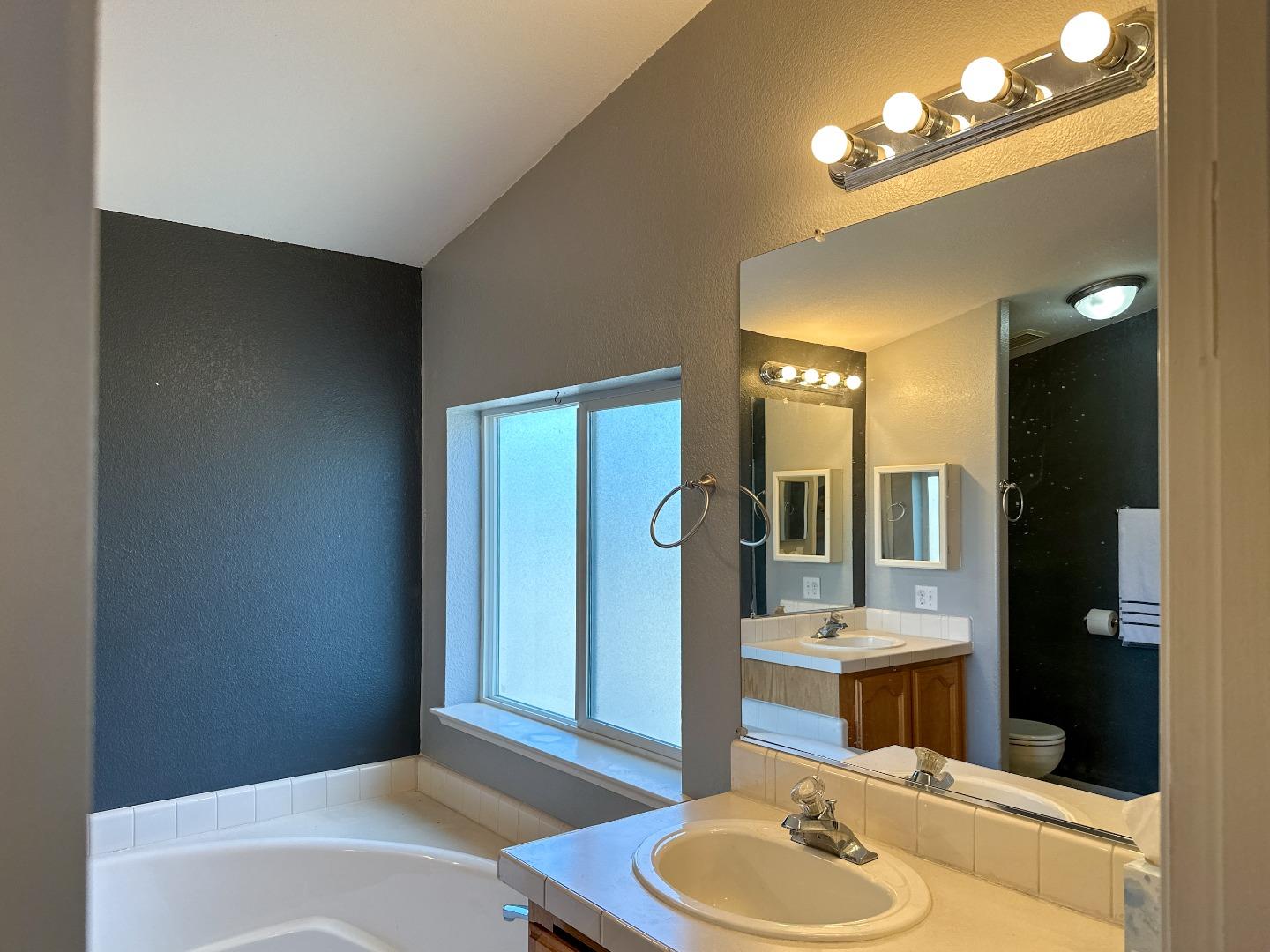 Detail Gallery Image 20 of 23 For 1515 Milpitas Blvd #88,  Milpitas,  CA 95035 - 2 Beds | 2 Baths