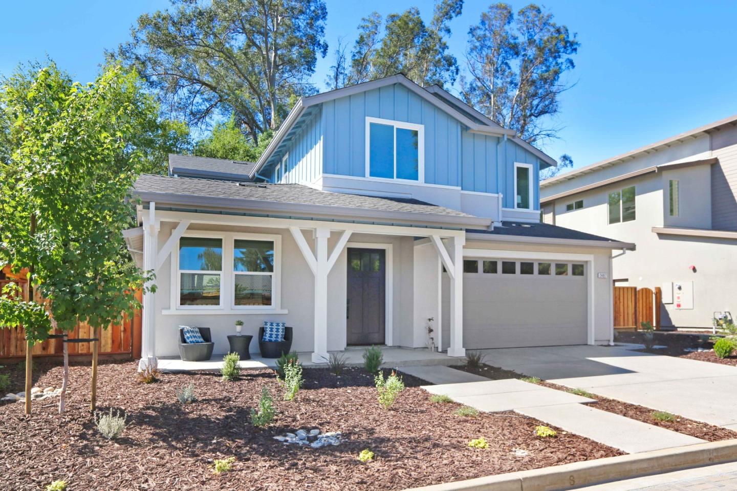 Front Image Thumbnail for ML81975442