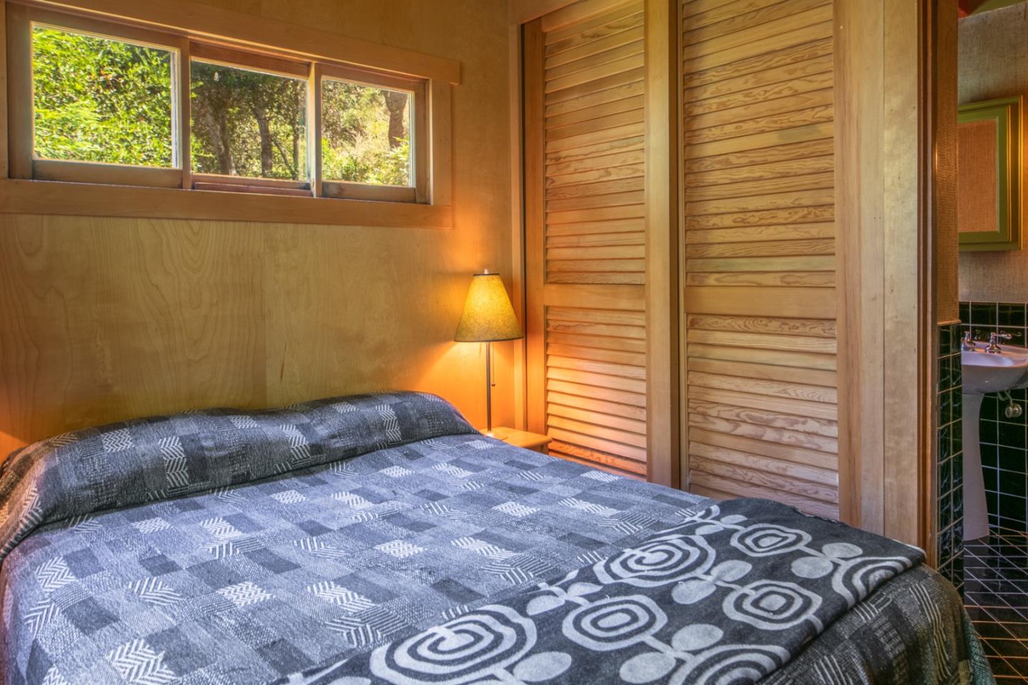 Detail Gallery Image 23 of 56 For 10026 Sycamore Canyon Rd, Big Sur,  CA 93920 - 2 Beds | 2 Baths