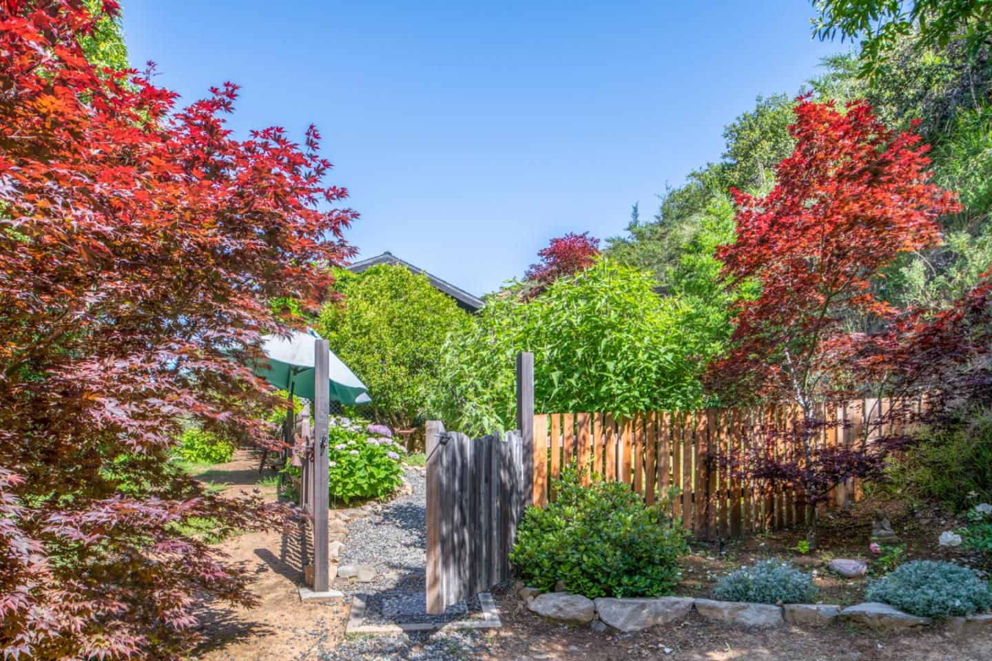 Detail Gallery Image 31 of 56 For 10026 Sycamore Canyon Rd, Big Sur,  CA 93920 - 2 Beds | 2 Baths