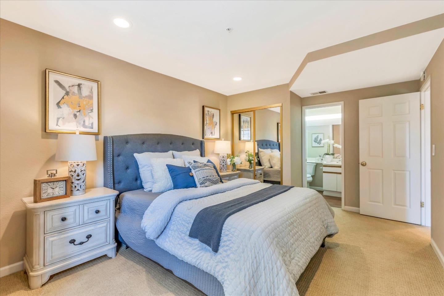 Detail Gallery Image 10 of 22 For 1721 California St #23,  Mountain View,  CA 94041 - 2 Beds | 2 Baths