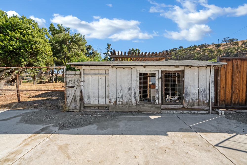 Detail Gallery Image 102 of 134 For 5620 Southside Rd, Hollister,  CA 95023 - 3 Beds | 2 Baths