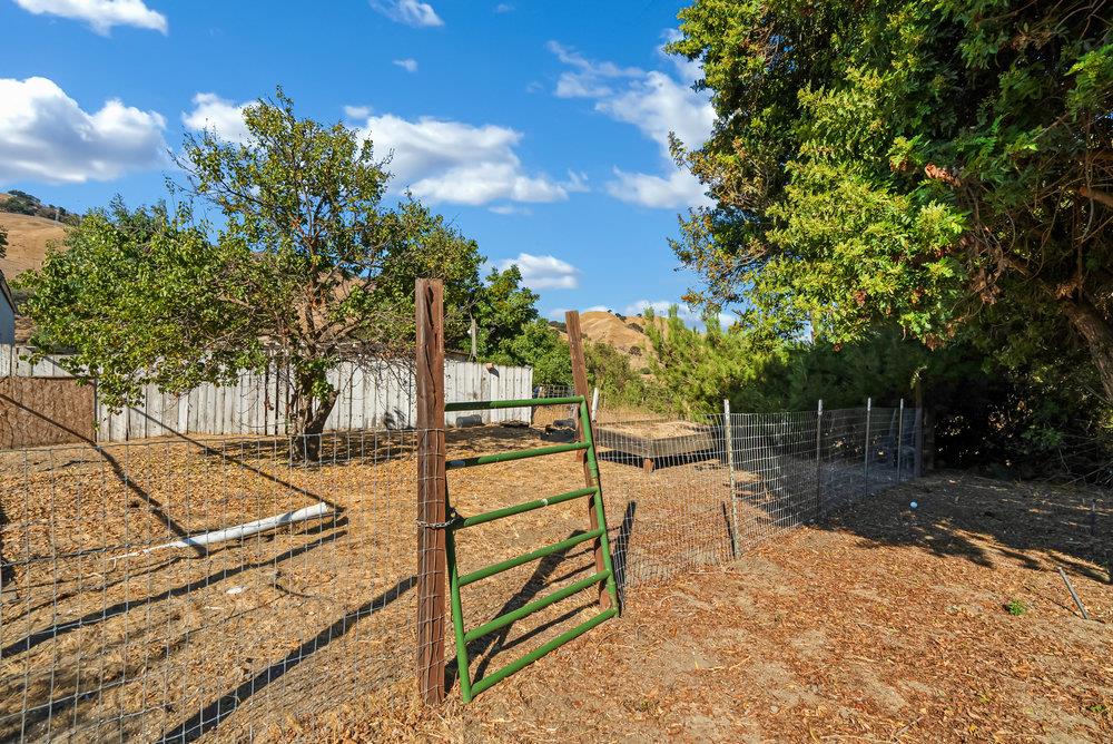 Detail Gallery Image 120 of 134 For 5620 Southside Rd, Hollister,  CA 95023 - 3 Beds | 2 Baths