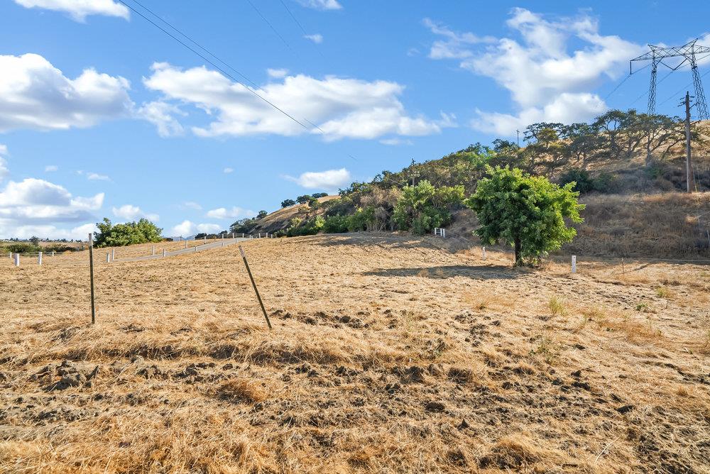 Detail Gallery Image 79 of 134 For 5620 Southside Rd, Hollister,  CA 95023 - 3 Beds | 2 Baths