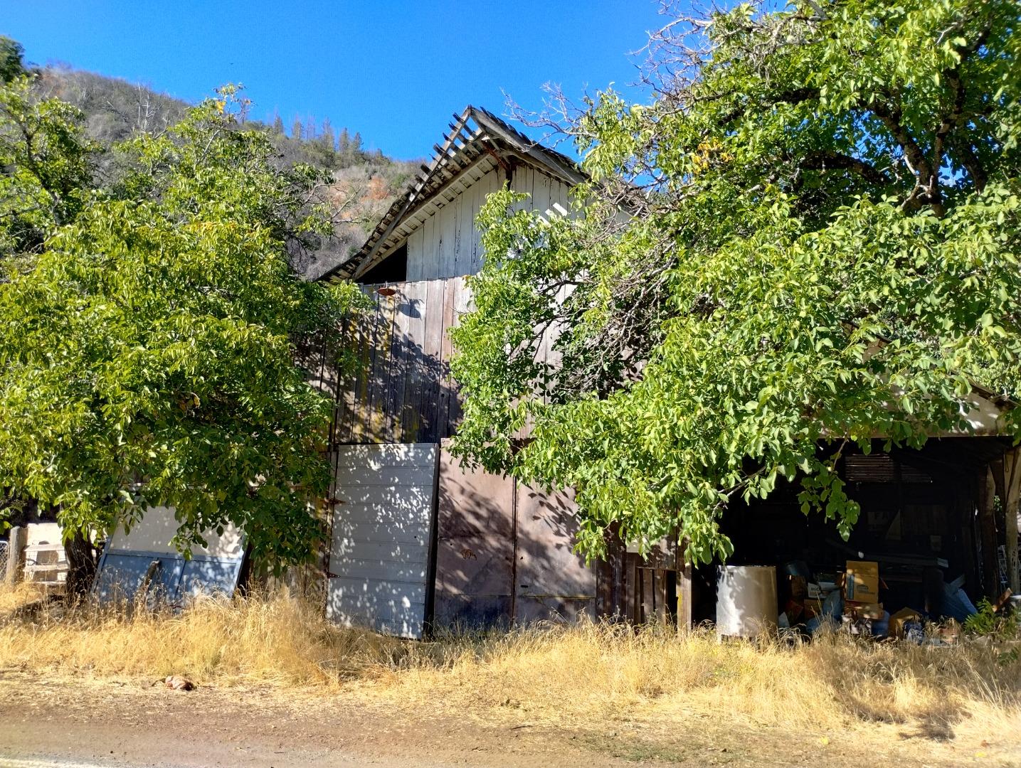 Detail Gallery Image 9 of 10 For 6335 Scotts Valley Rd, Lakeport,  CA 95453 - 2 Beds | 1 Baths