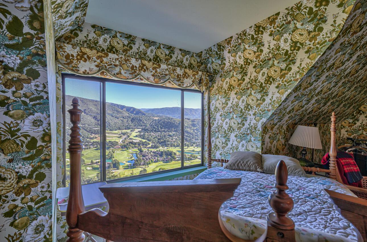 Detail Gallery Image 28 of 44 For 27540 Mooncrest Dr, Carmel Valley,  CA 93923 - 2 Beds | 4 Baths