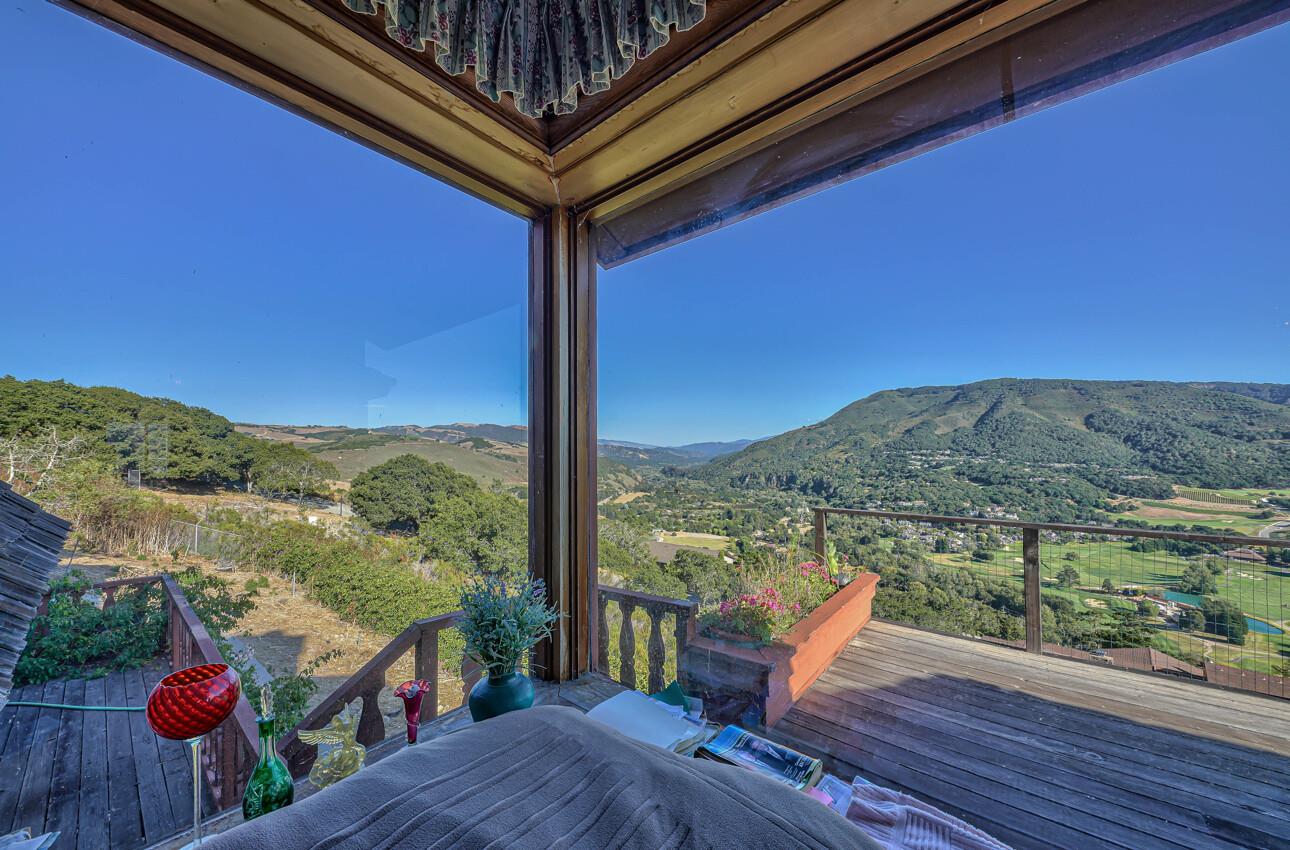 Detail Gallery Image 31 of 44 For 27540 Mooncrest Dr, Carmel Valley,  CA 93923 - 2 Beds | 4 Baths