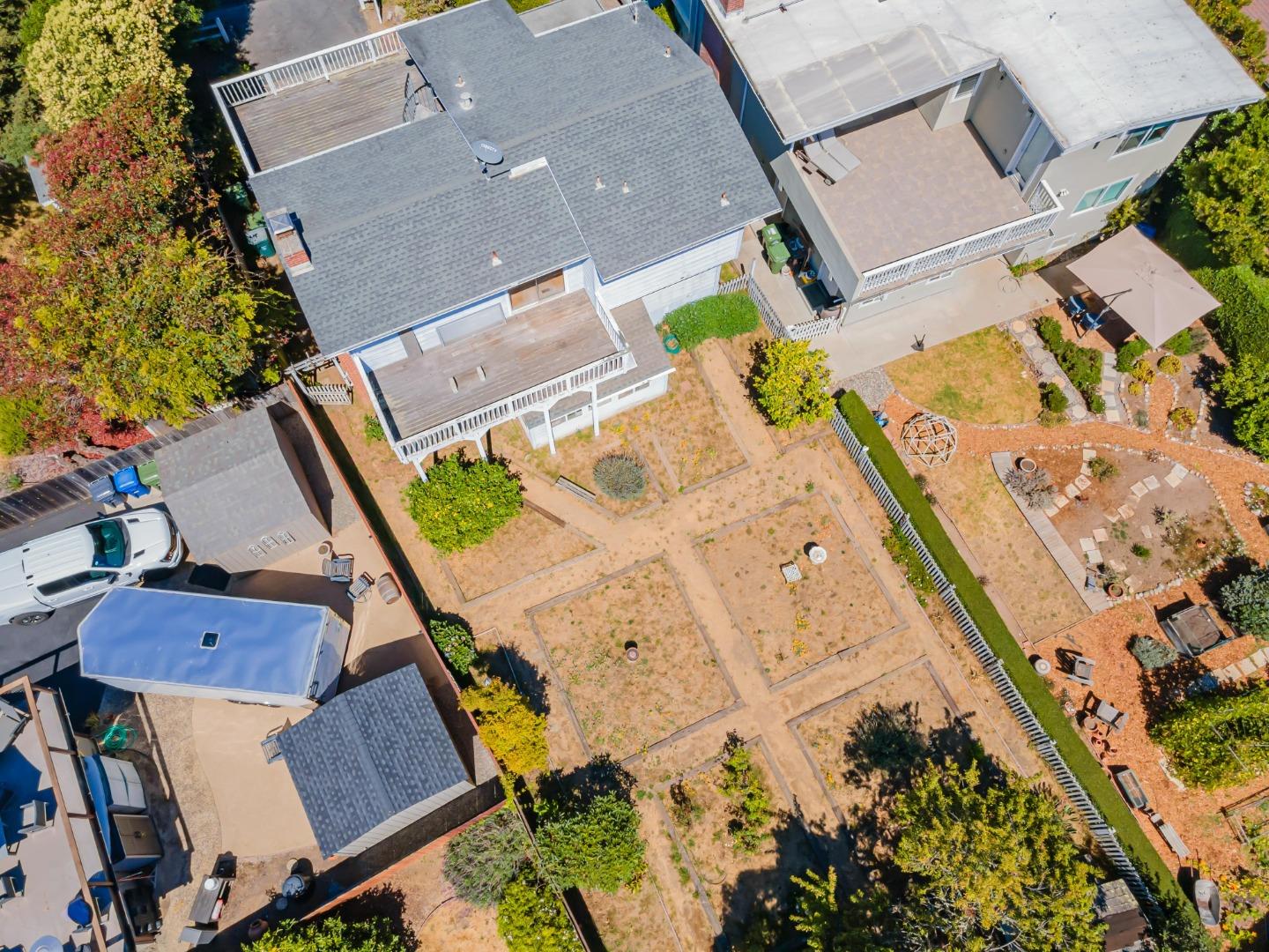 Detail Gallery Image 25 of 29 For 106 Toledo Dr, Aptos,  CA 95003 - 3 Beds | 2/1 Baths