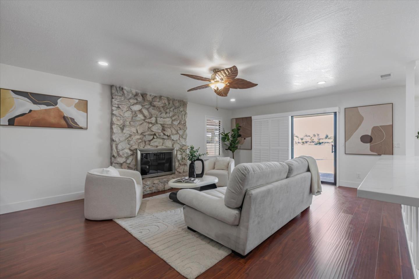 Detail Gallery Image 7 of 75 For 5819 Widgeon Ct, Stockton,  CA 95207 - 5 Beds | 3/1 Baths