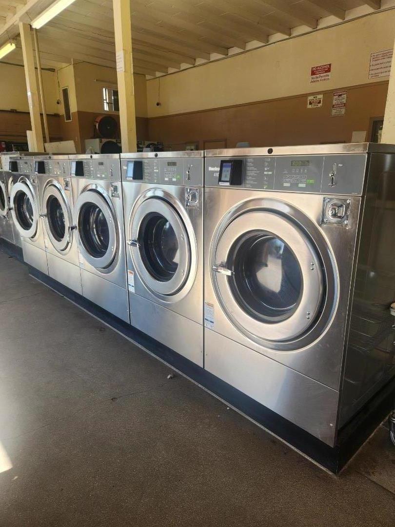 Detail Gallery Image 4 of 12 For 216 N 2nd St Laundromat,  King City,  CA 93930 - – Beds | – Baths