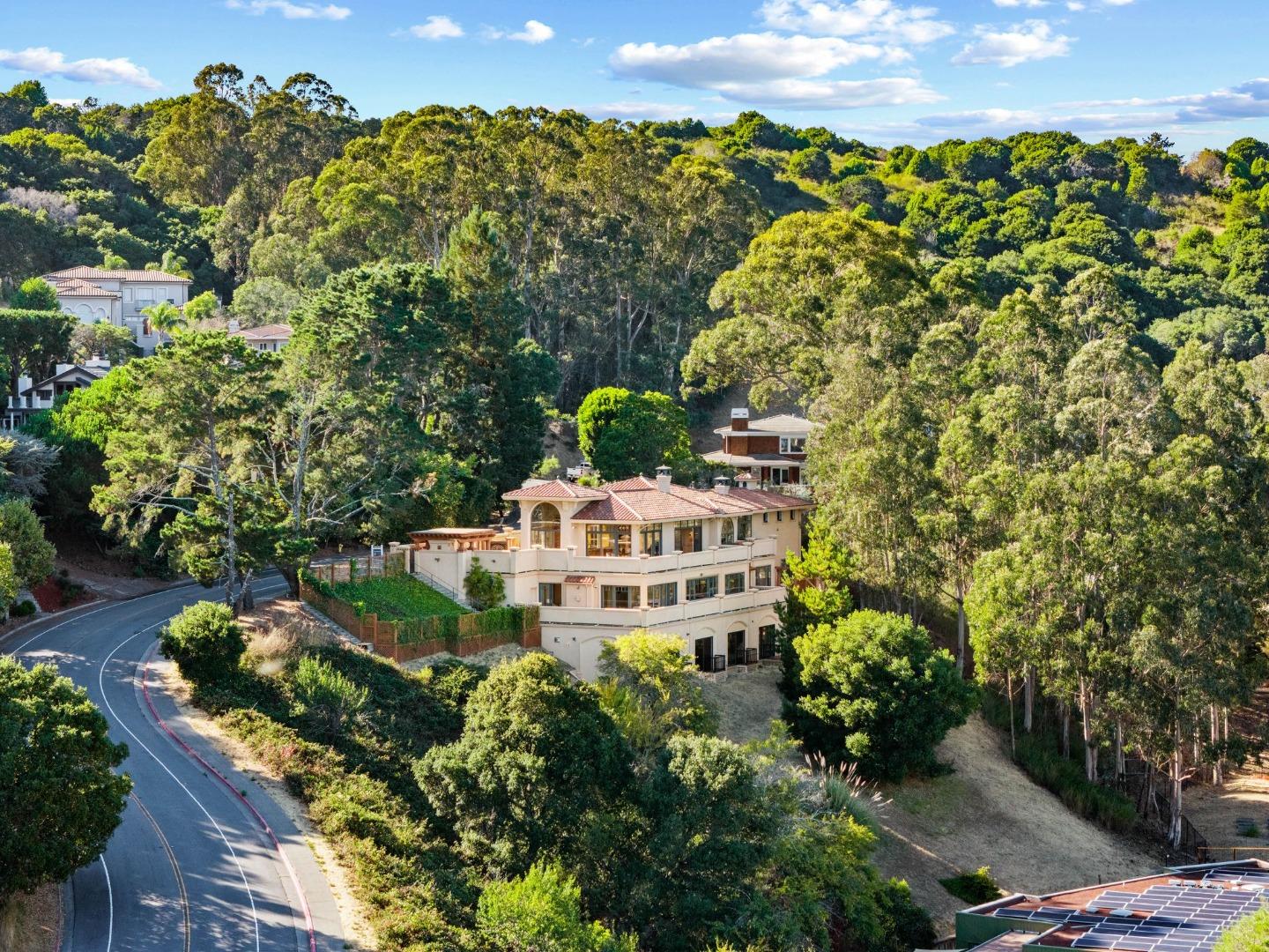 Detail Gallery Image 92 of 99 For 32 via Los Altos, Tiburon,  CA 94920 - 4 Beds | 6/1 Baths