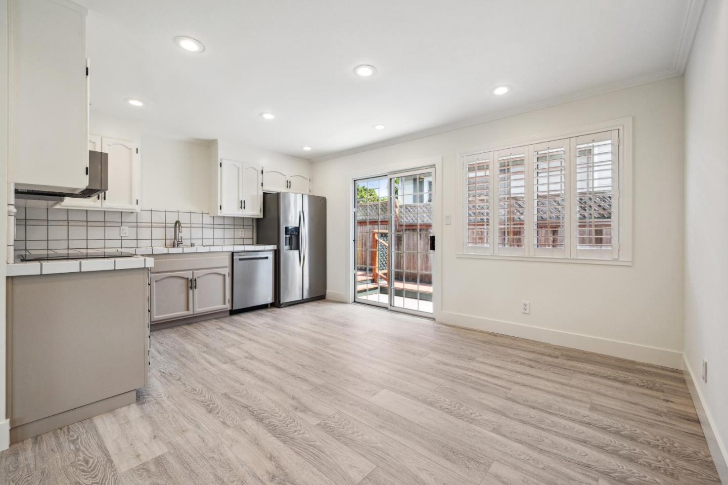 Detail Gallery Image 23 of 64 For 722 Avenue Balboa, El Granada,  CA 94018 - 3 Beds | 2 Baths