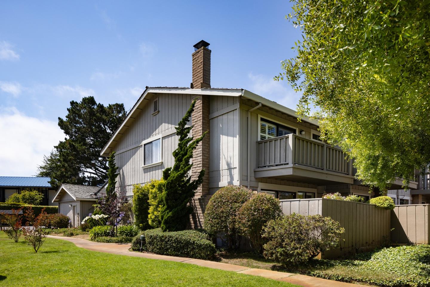 Detail Gallery Image 1 of 22 For 3850 Rio Rd #59,  Carmel,  CA 93923 - 3 Beds | 2/1 Baths