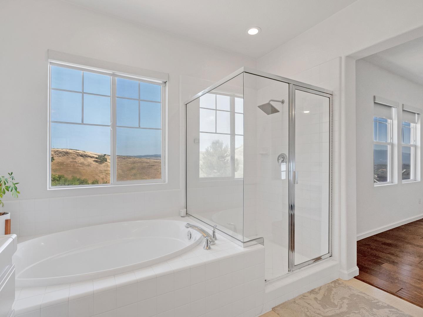 Detail Gallery Image 22 of 45 For 1392 Trailside Ct, San Jose,  CA 95138 - 3 Beds | 2/1 Baths