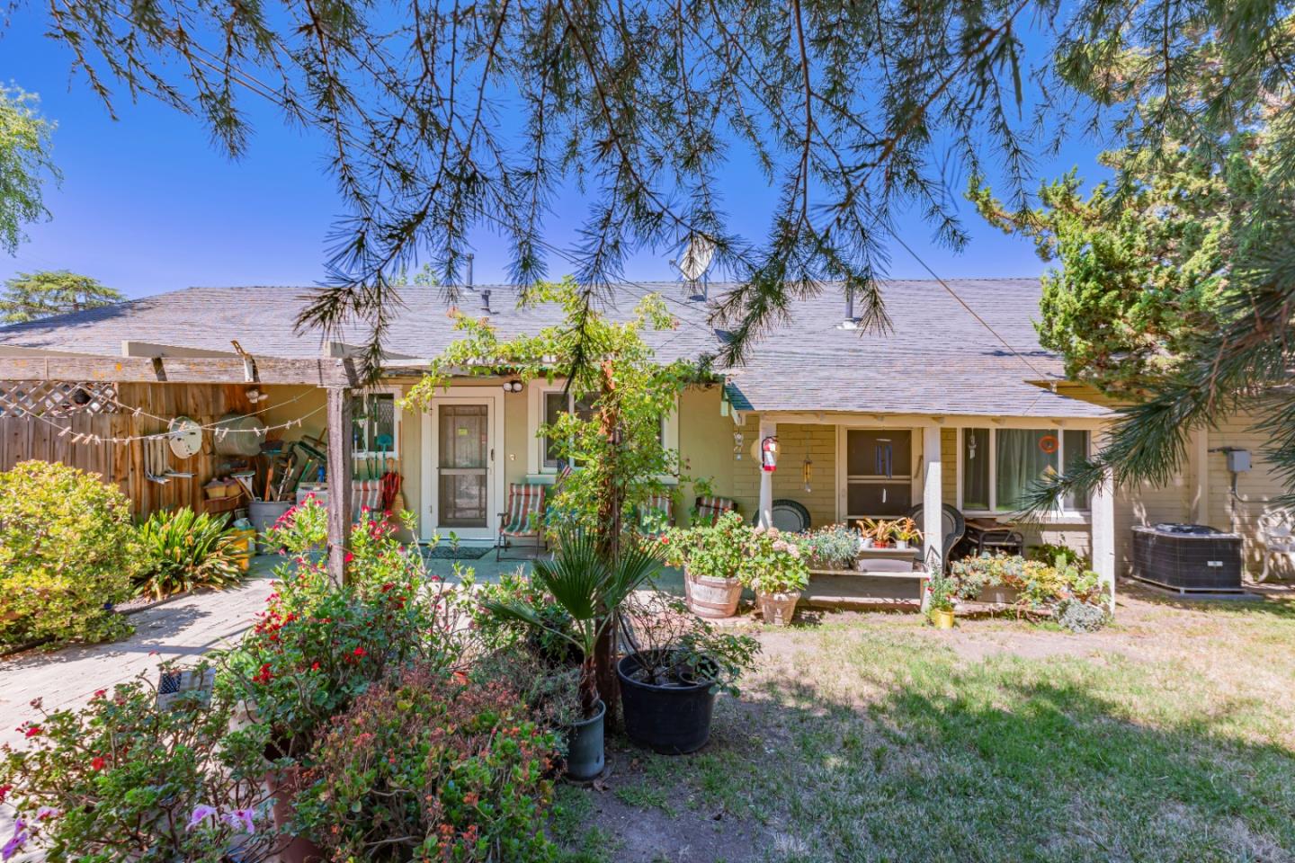 1579 Valley View Road, Hollister, California 95023, ,Commercial Sale,For Sale,1579 Valley View Road,ML81975633
