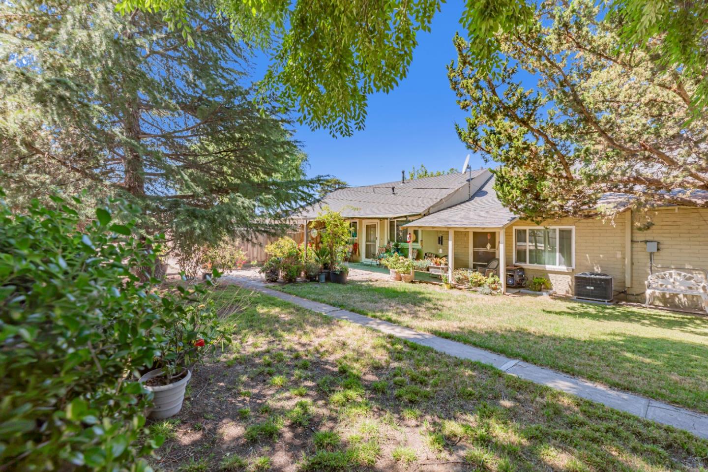 1579 Valley View Road, Hollister, California 95023, ,Commercial Sale,For Sale,1579 Valley View Road,ML81975633