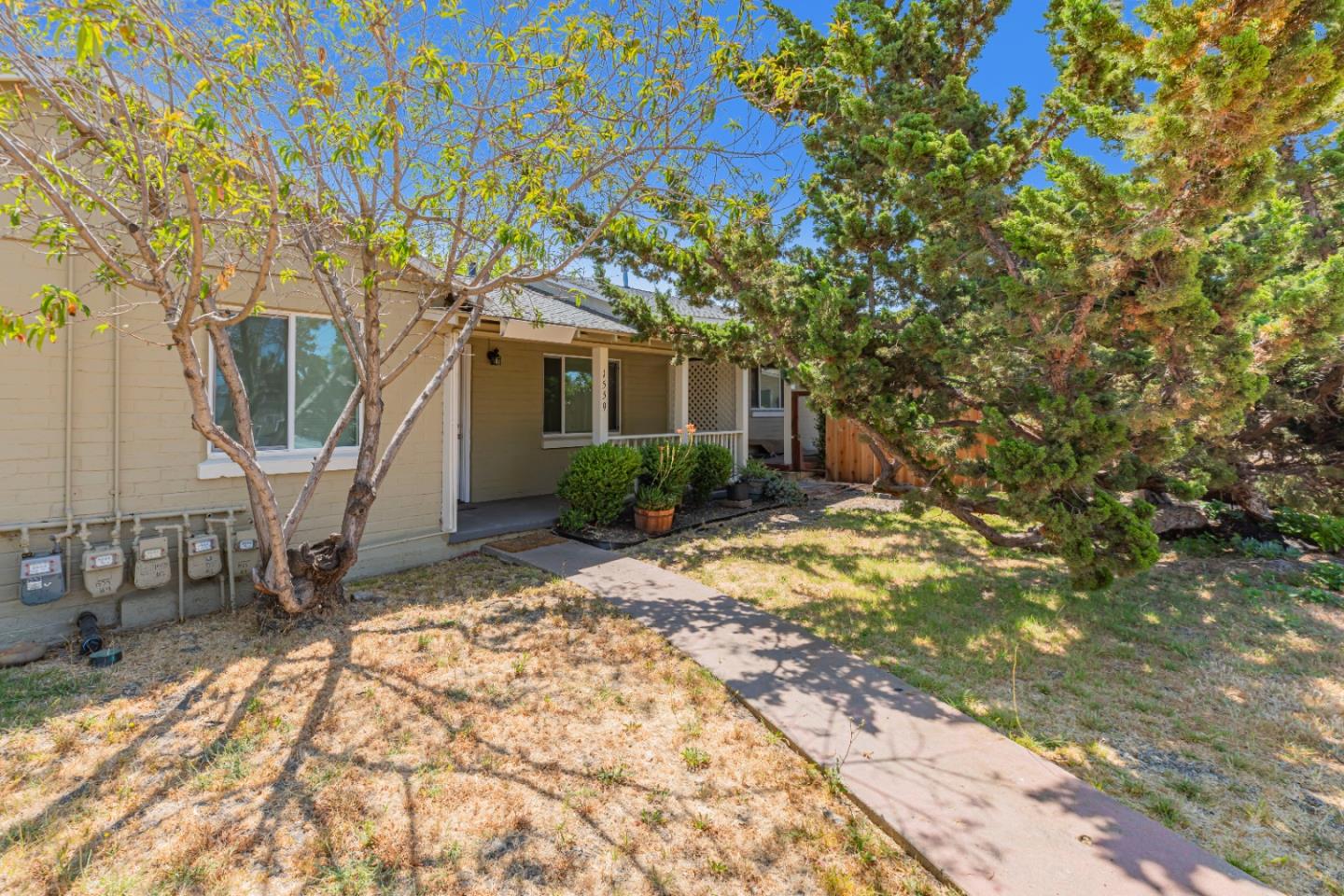 1579 Valley View Road, Hollister, California 95023, ,Commercial Sale,For Sale,1579 Valley View Road,ML81975633