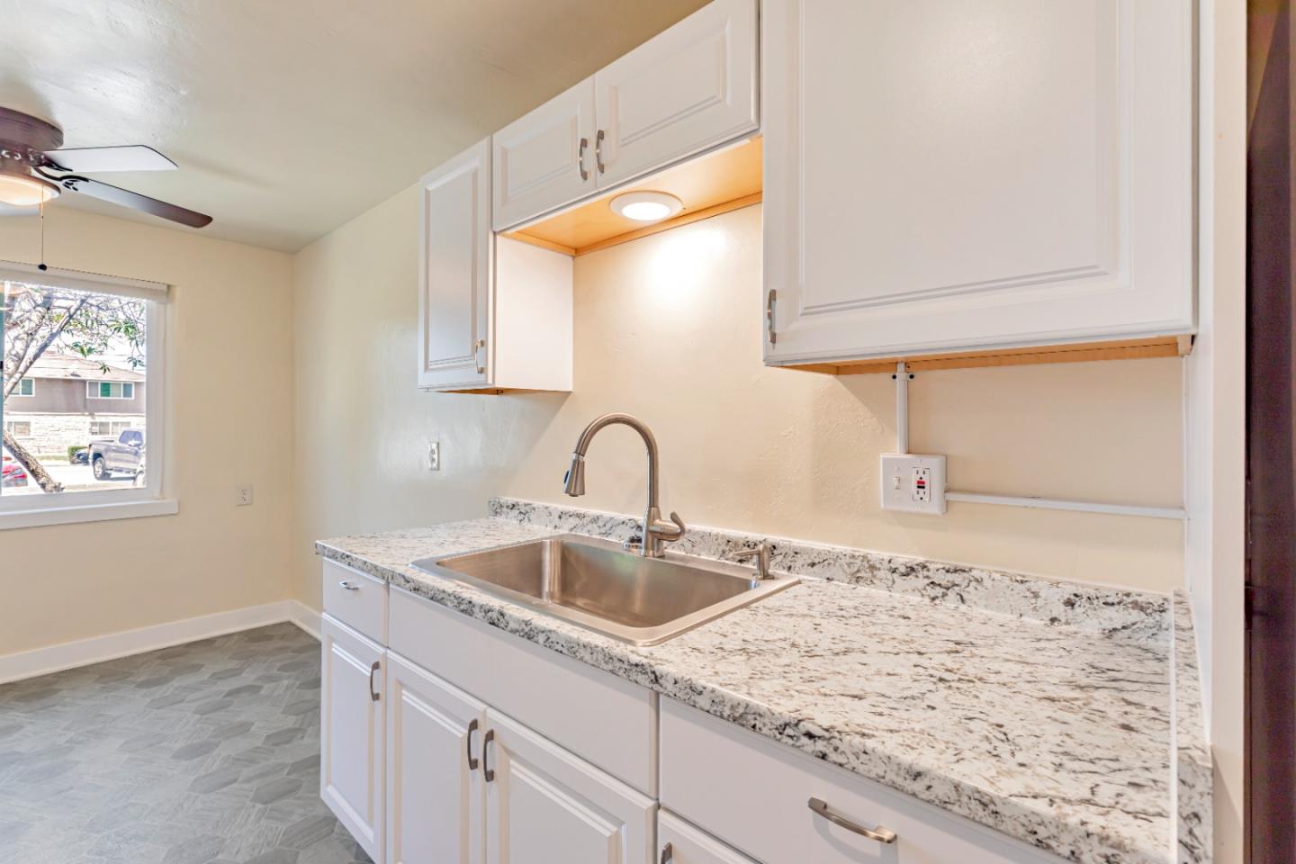 1579 Valley View Road, Hollister, California 95023, ,Commercial Sale,For Sale,1579 Valley View Road,ML81975633