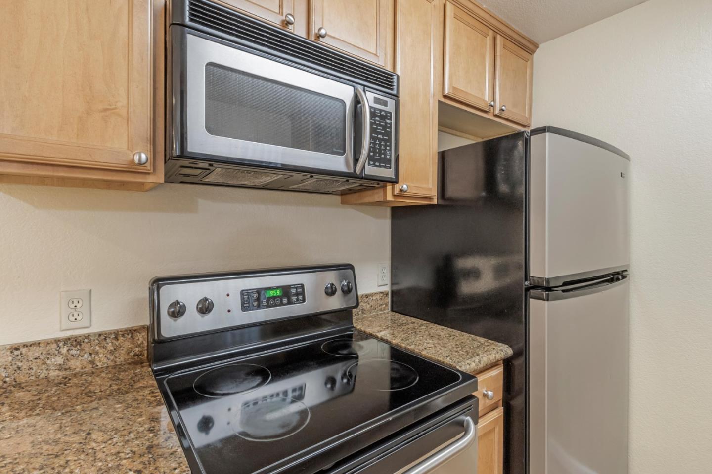 Detail Gallery Image 16 of 31 For 2250 Monroe St #180,  Santa Clara,  CA 95050 - 1 Beds | 1 Baths