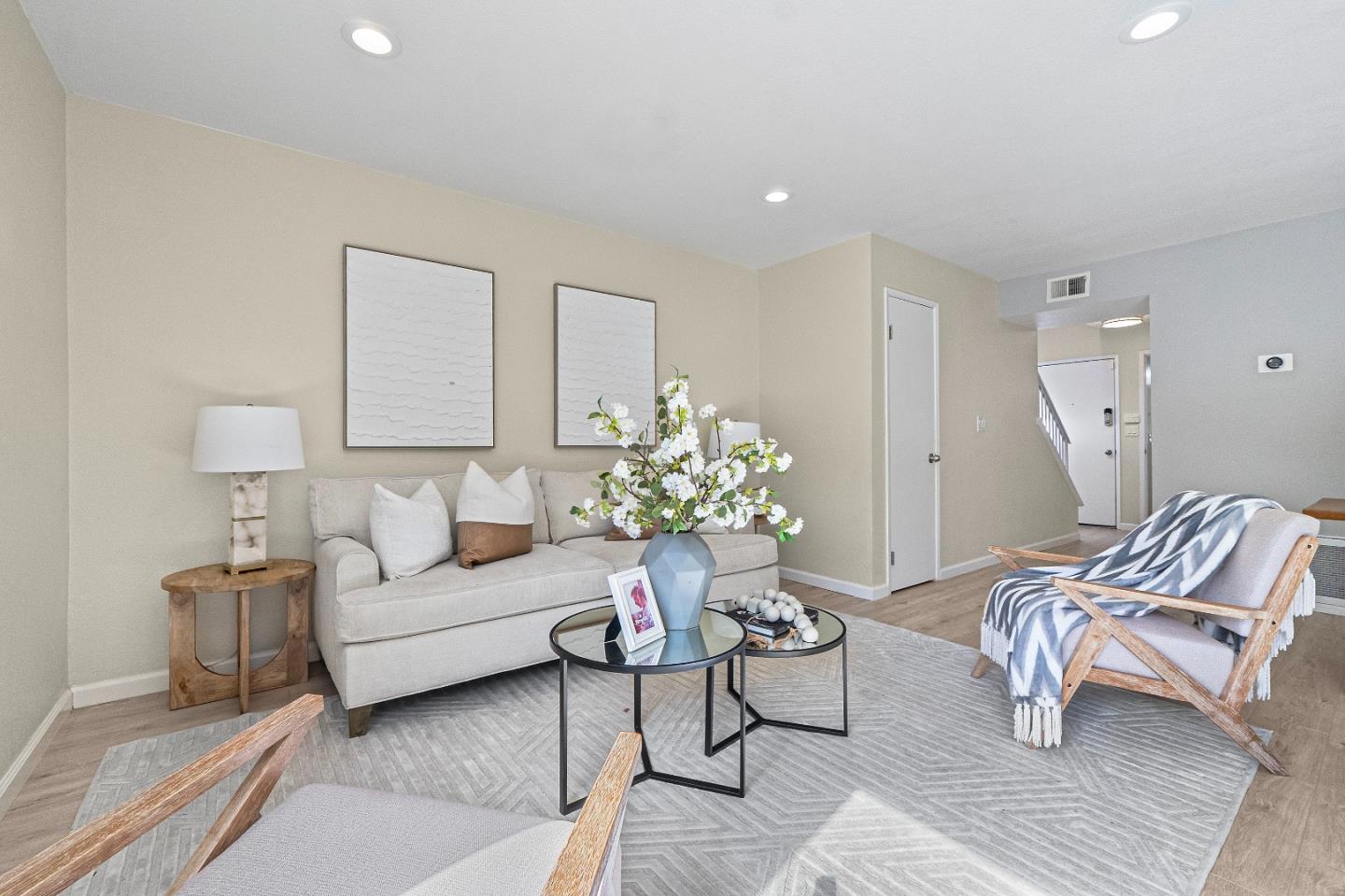 Detail Gallery Image 3 of 39 For 2180 Calle De Primavera, Santa Clara,  CA 95054 - 2 Beds | 1/1 Baths