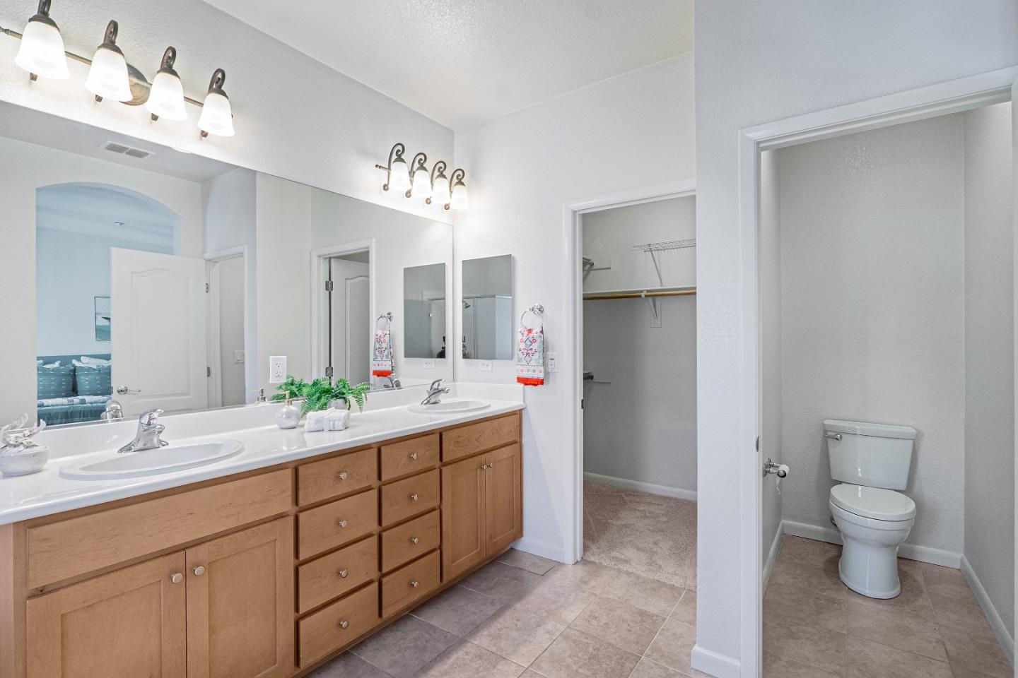 Detail Gallery Image 21 of 45 For 545 Saco Ter, Sunnyvale,  CA 94089 - 3 Beds | 2/1 Baths