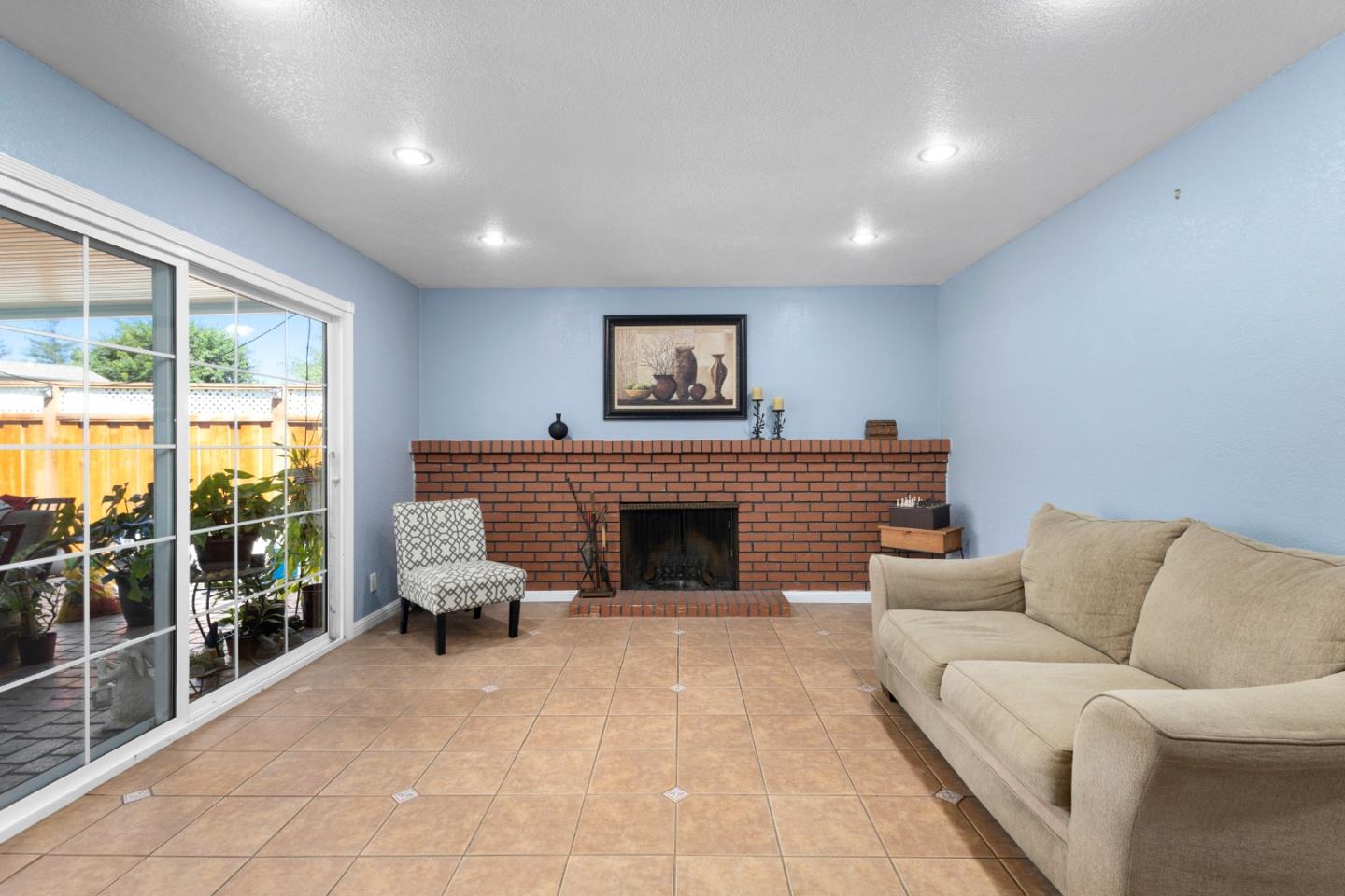 Detail Gallery Image 13 of 37 For 4537 Windsor Park Dr, San Jose,  CA 95136 - 4 Beds | 2 Baths