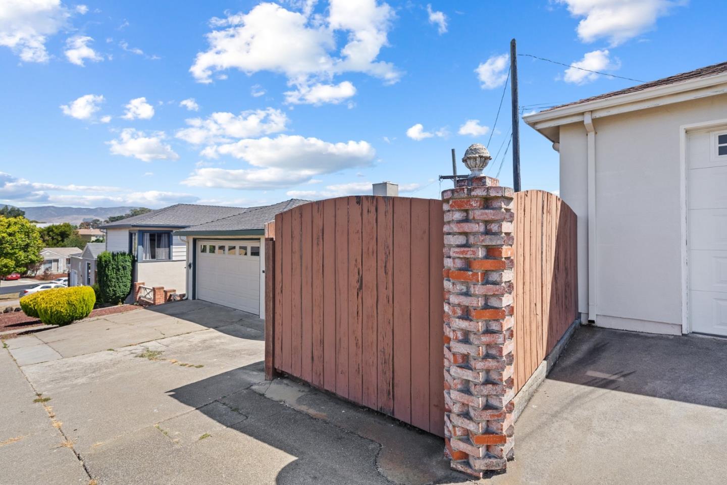 Detail Gallery Image 40 of 61 For 232 Brentwood Dr, South San Francisco,  CA 94080 - 3 Beds | 2 Baths