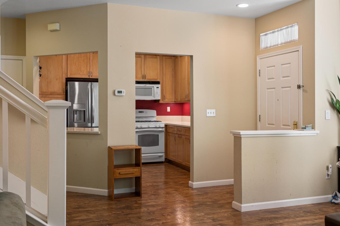 Detail Gallery Image 7 of 26 For 436 Ashling Ct, San Jose,  CA 95136 - 3 Beds | 2/1 Baths