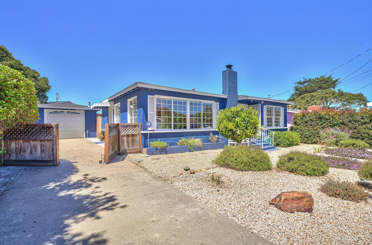 Detail Gallery Image 1 of 33 For 1169 Shafer St, Seaside,  CA 93955 - 3 Beds | 1 Baths