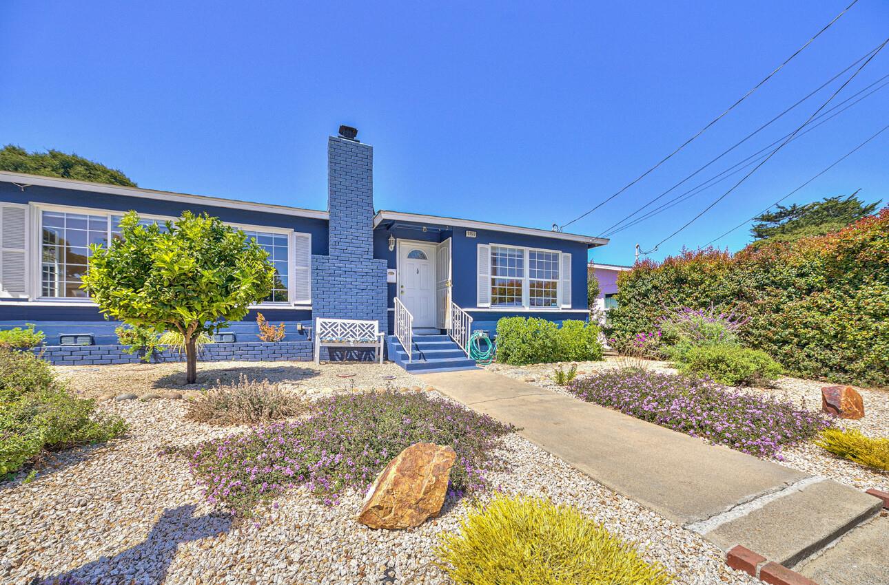 Detail Gallery Image 3 of 33 For 1169 Shafer St, Seaside,  CA 93955 - 3 Beds | 1 Baths