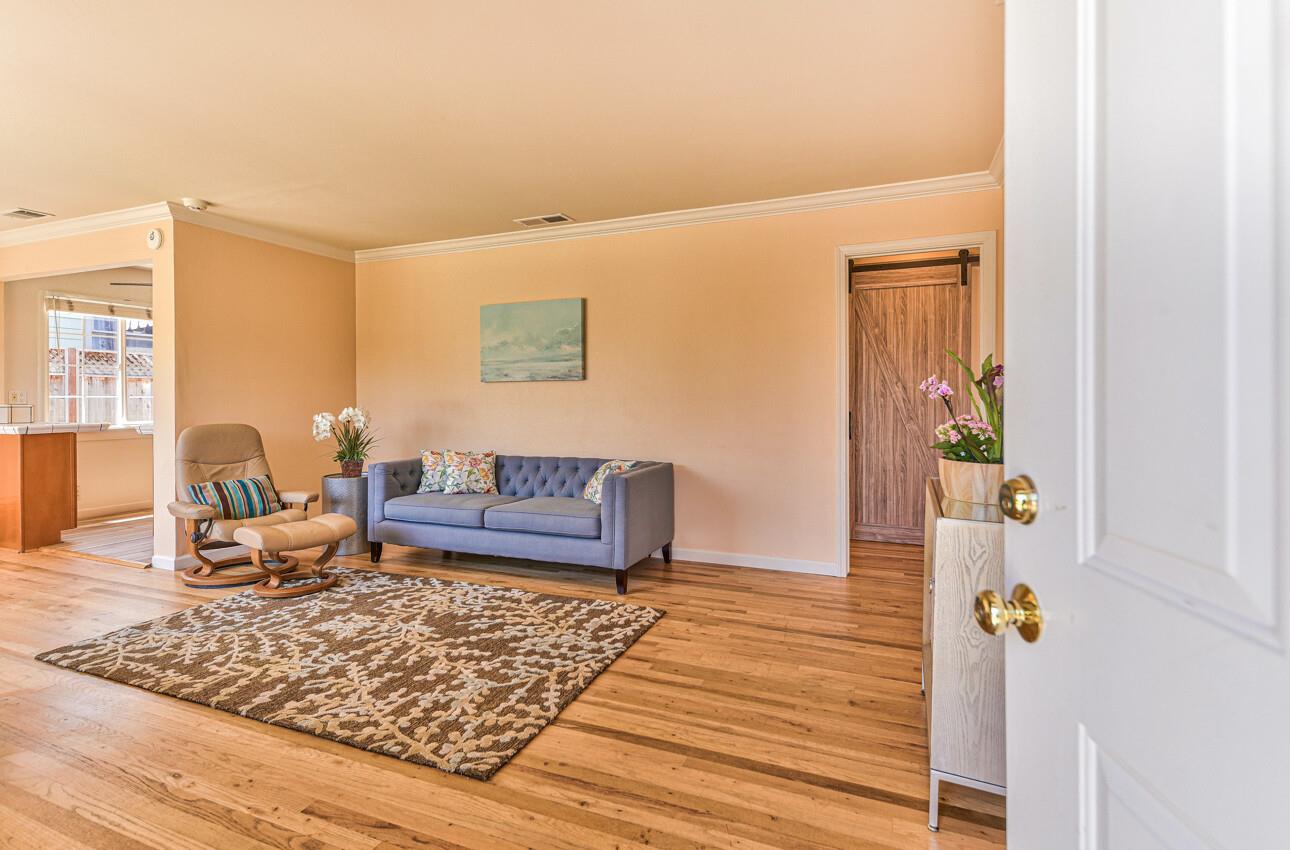 Detail Gallery Image 5 of 33 For 1169 Shafer St, Seaside,  CA 93955 - 3 Beds | 1 Baths