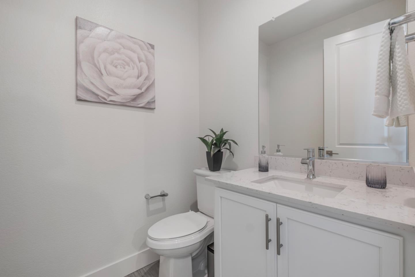 Detail Gallery Image 34 of 45 For 912 Sienna Loop, San Leandro,  CA 94579 - 4 Beds | 3/1 Baths