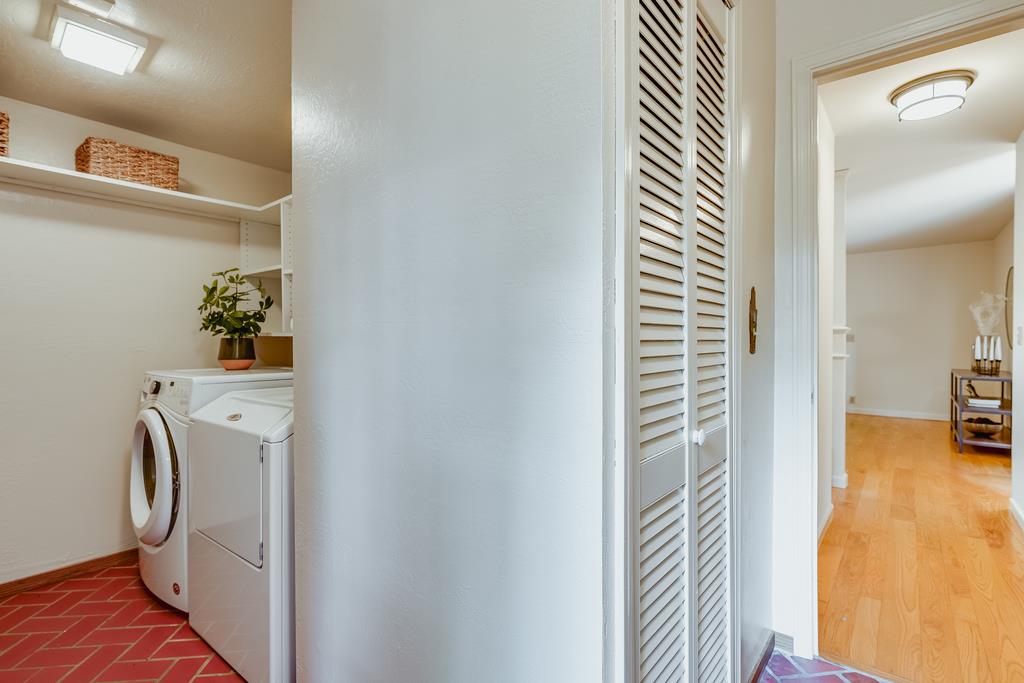 Detail Gallery Image 25 of 49 For 23525 Sky View Ter, Los Gatos,  CA 95033 - 3 Beds | 2/1 Baths