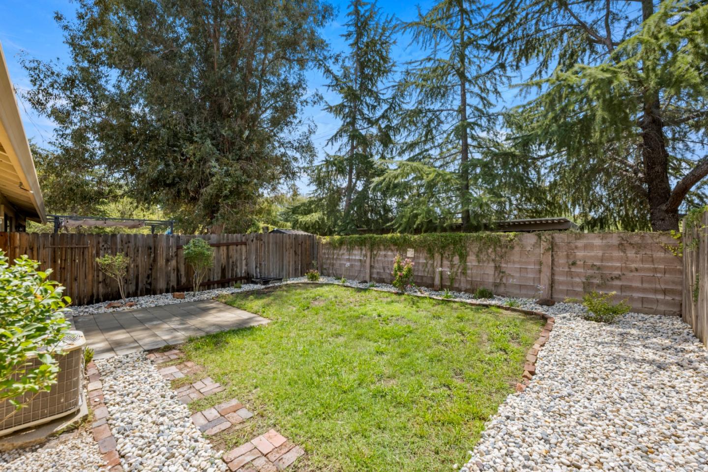 Detail Gallery Image 13 of 13 For 5644 Mapleridge Ct, Rocklin,  CA 95677 - 3 Beds | 2 Baths