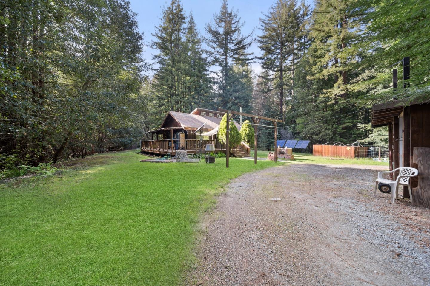Detail Gallery Image 2 of 31 For 526 Grizzly Flat Rd, Watsonville,  CA 95076 - 2 Beds | 1 Baths